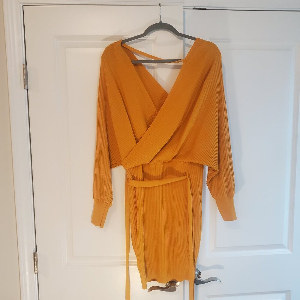 Fashion Nova Yellow Sweater Dress Size Large – Bodycon Knit, Fall Vibes